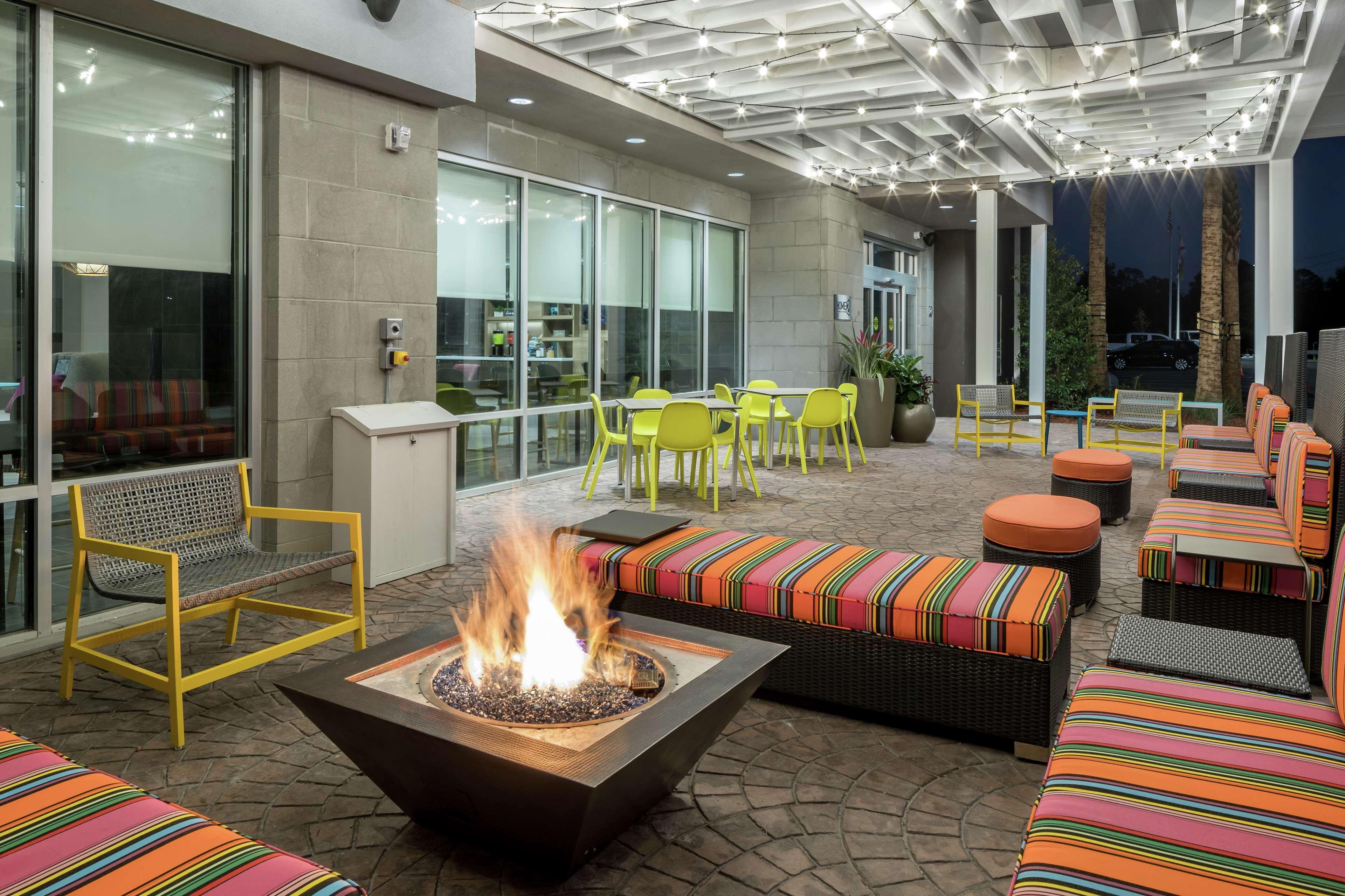 Home2 Suites By Hilton Jacksonville Airport Eksteriør bilde