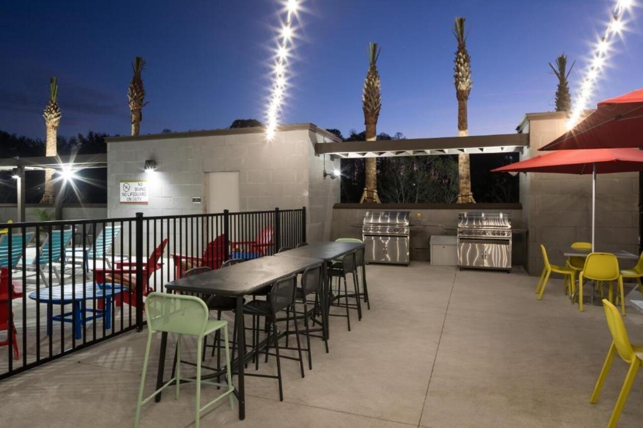 Home2 Suites By Hilton Jacksonville Airport Eksteriør bilde