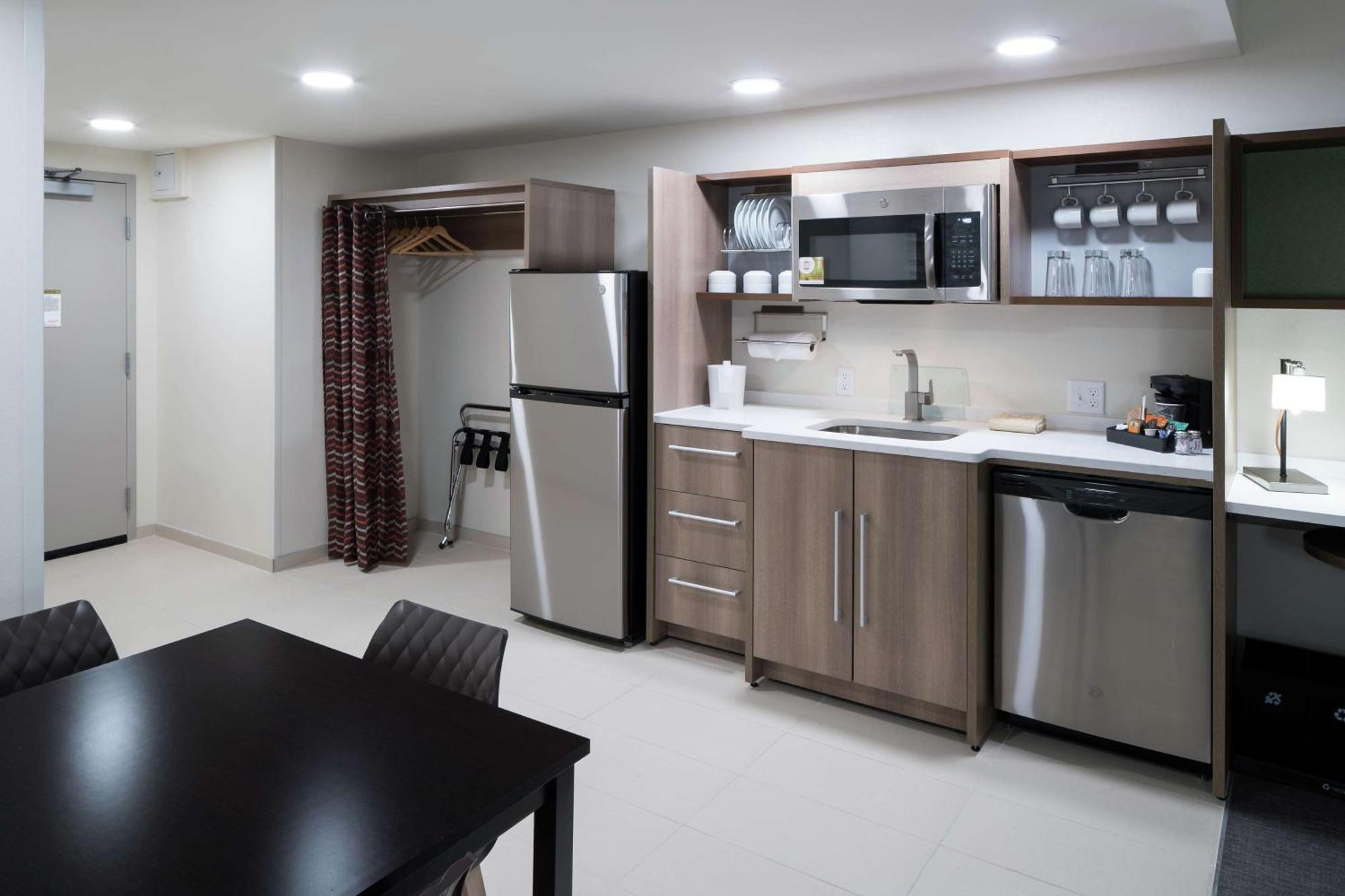 Home2 Suites By Hilton Jacksonville Airport Eksteriør bilde
